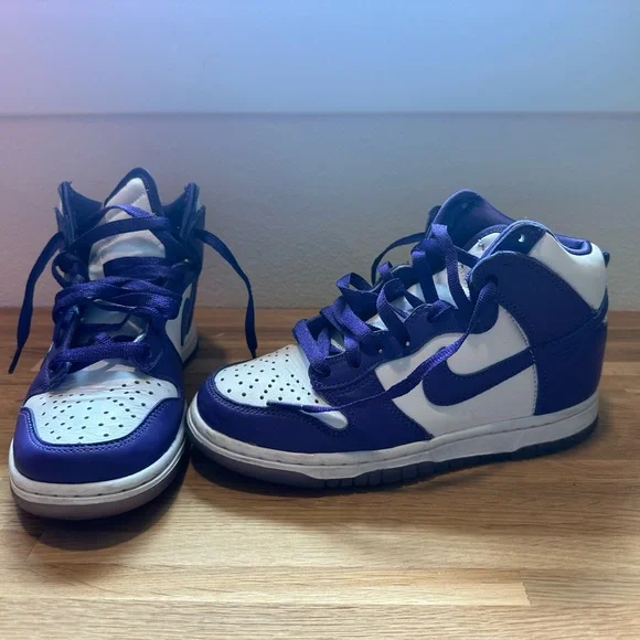 Nike Purple and White High-Top - Picture 1 of 5